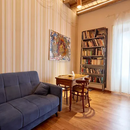 Emme Loft I First Moon - Exclusive Design With Balcony Apartment